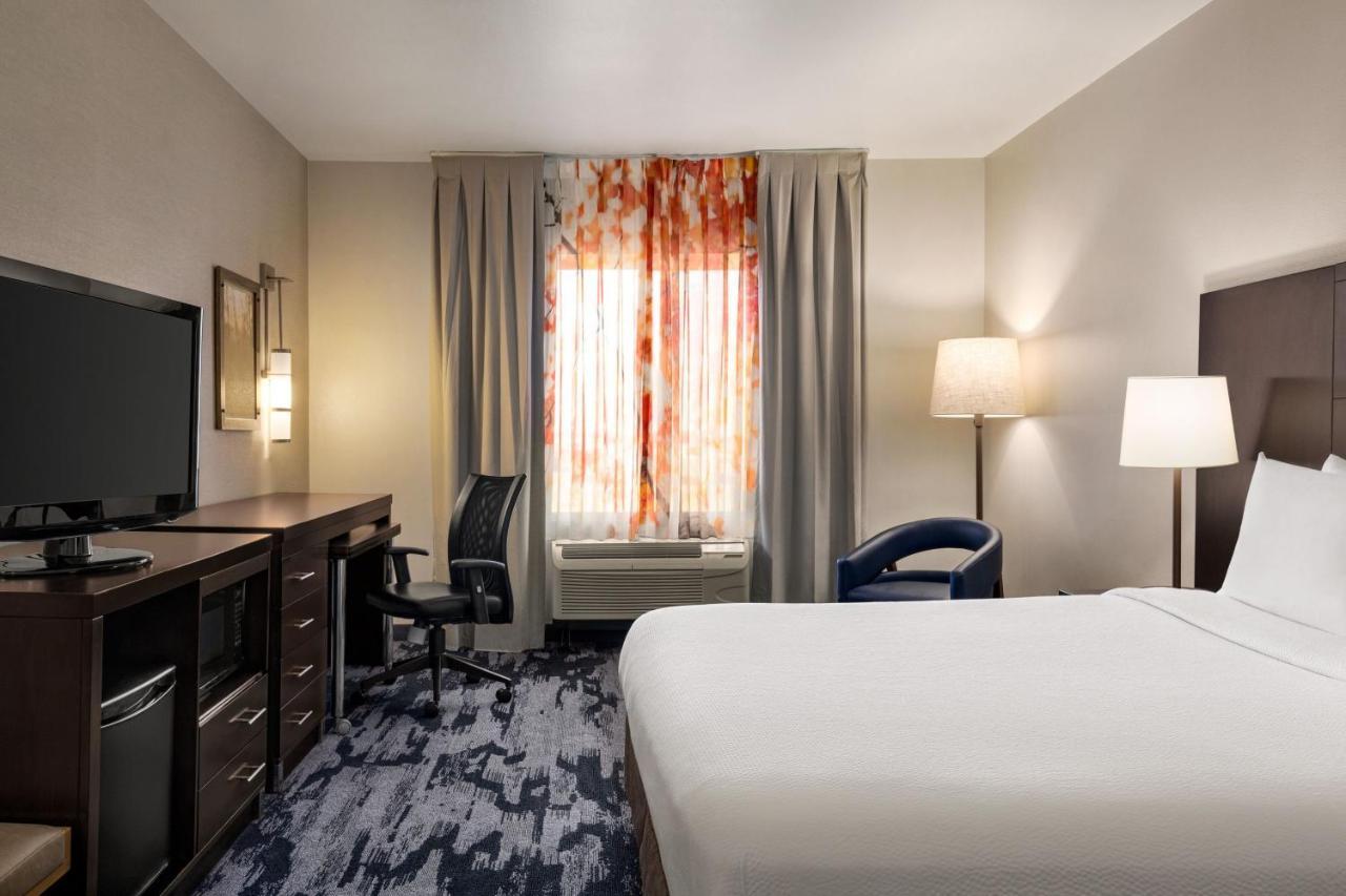 Fairfield & By Marriott Airport Hotel 3*